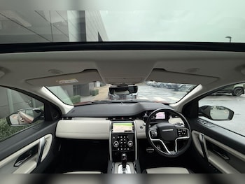 Used Land Rover Discovery Sport 2021 for sale - 77425080: Photo