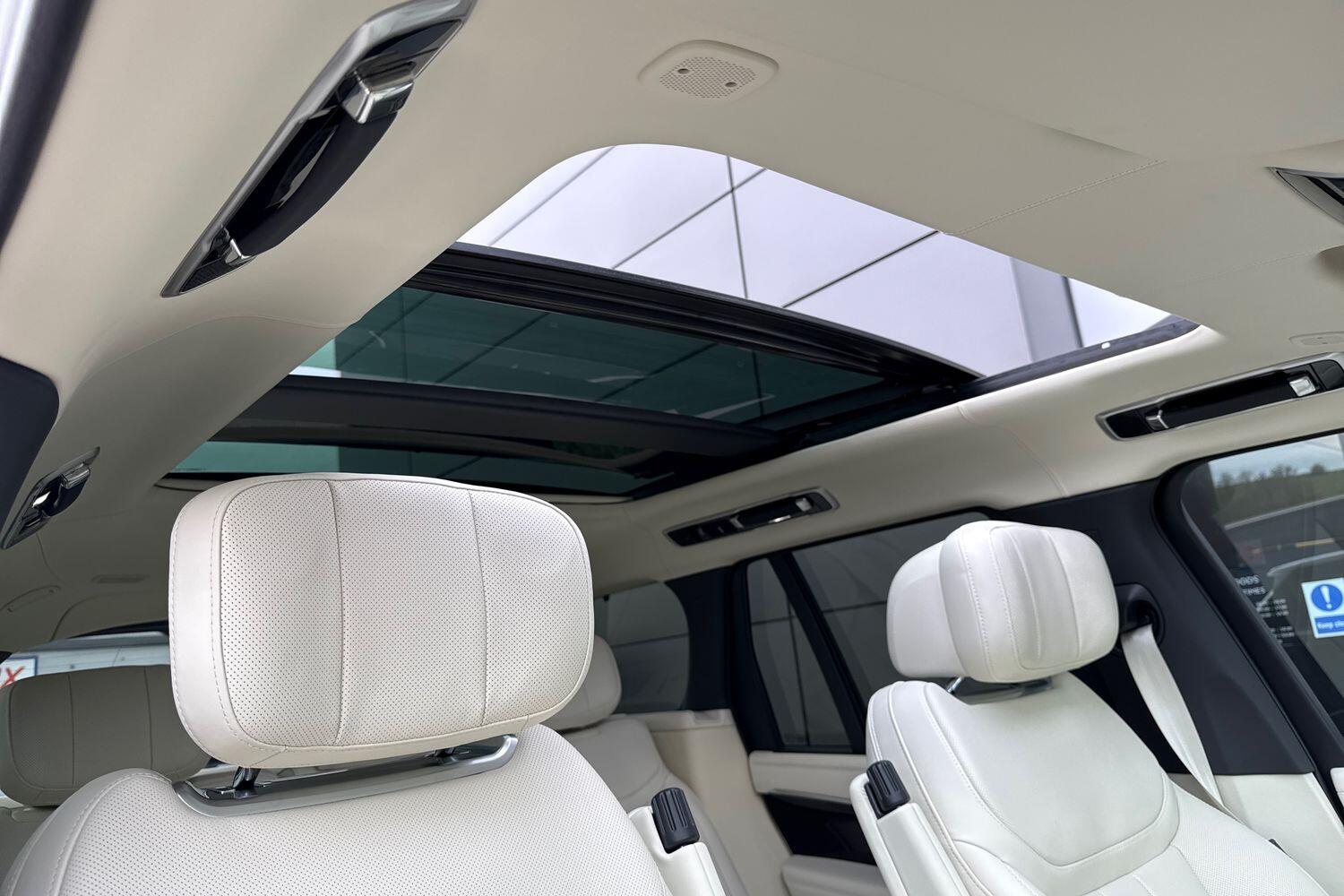 Used Land Rover Range Rover 2024 for sale - 76472130: Photo 10