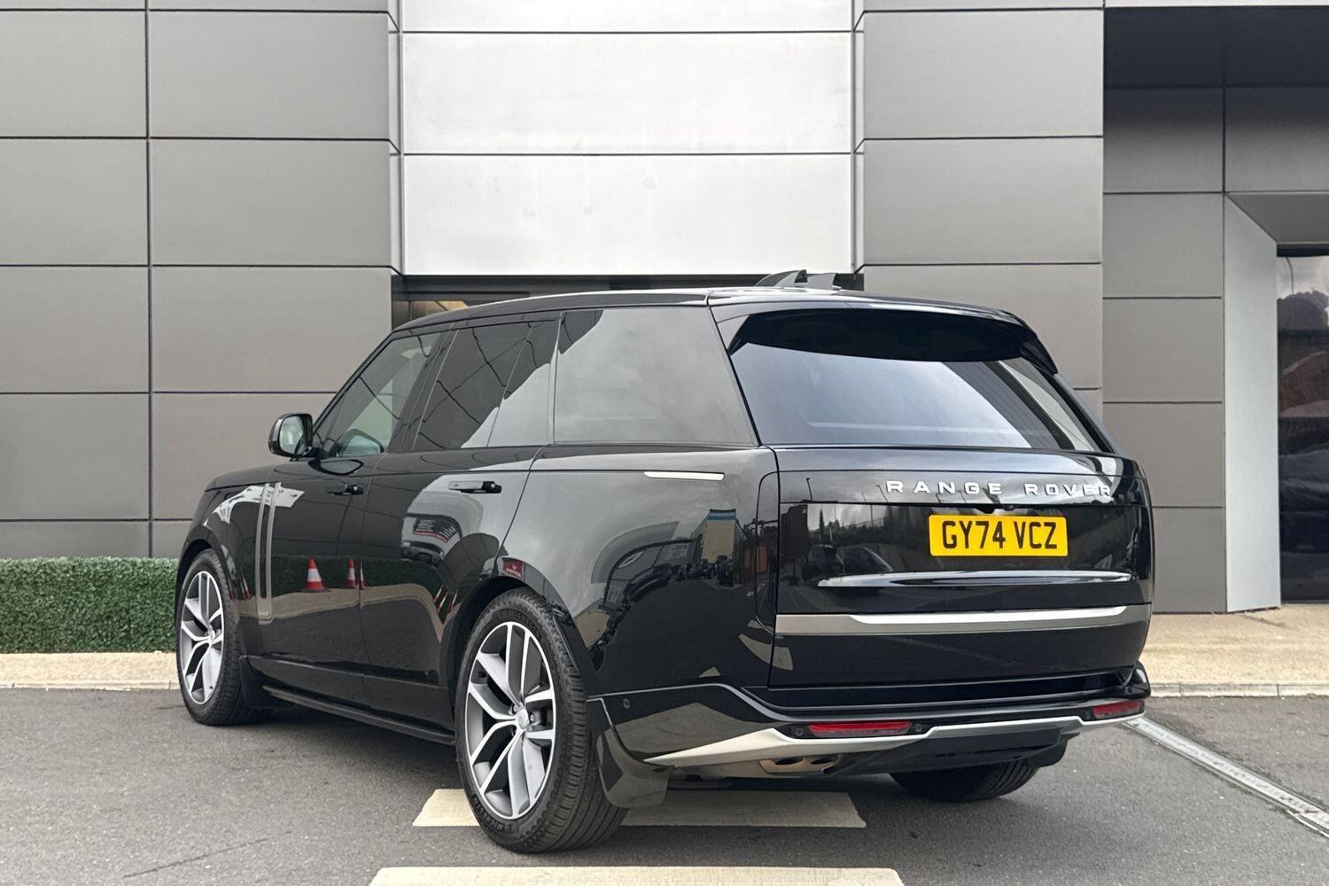 Used Land Rover Range Rover 2024 for sale - 76472130: Photo 16