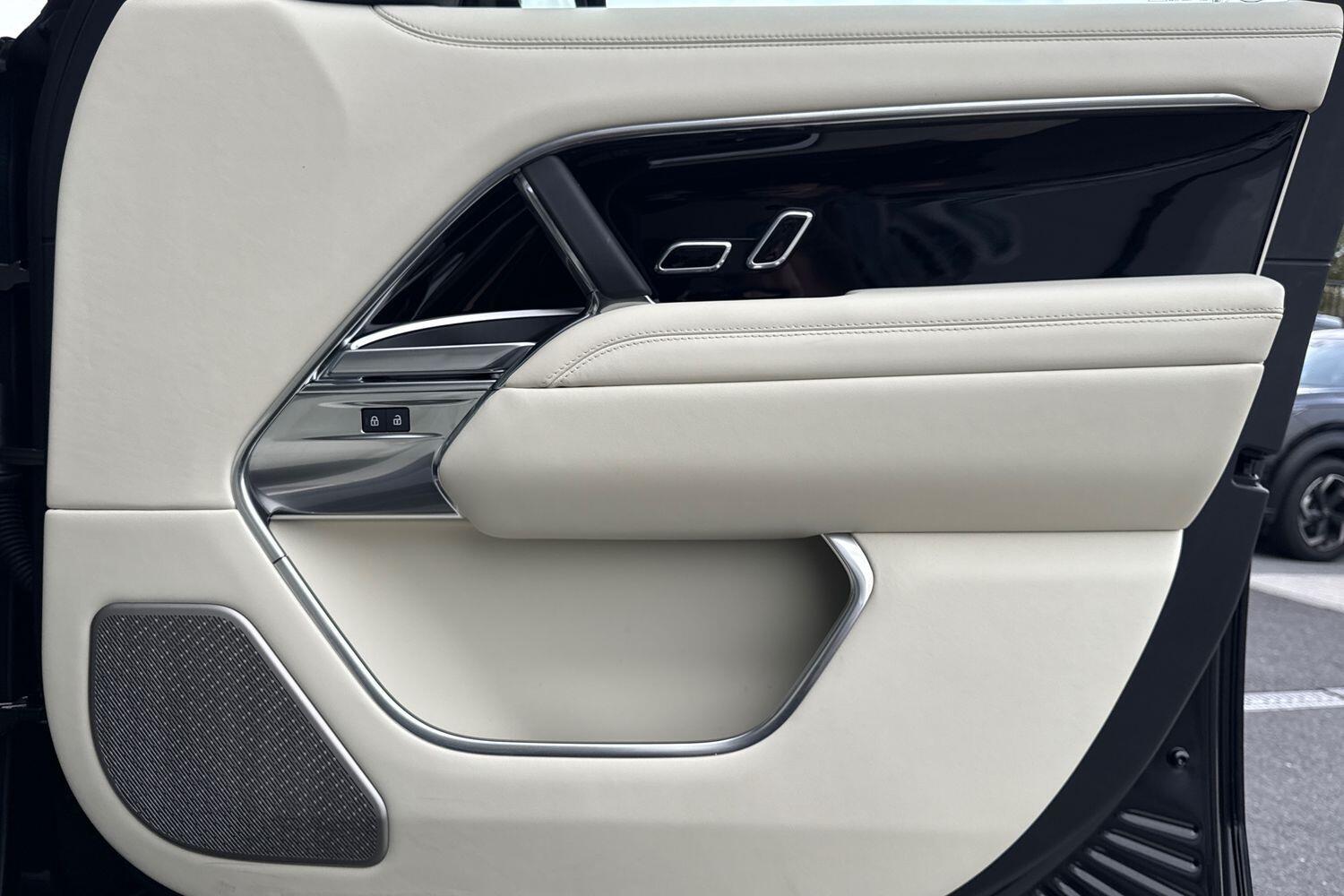 Used Land Rover Range Rover 2024 for sale - 76472130: Photo 43