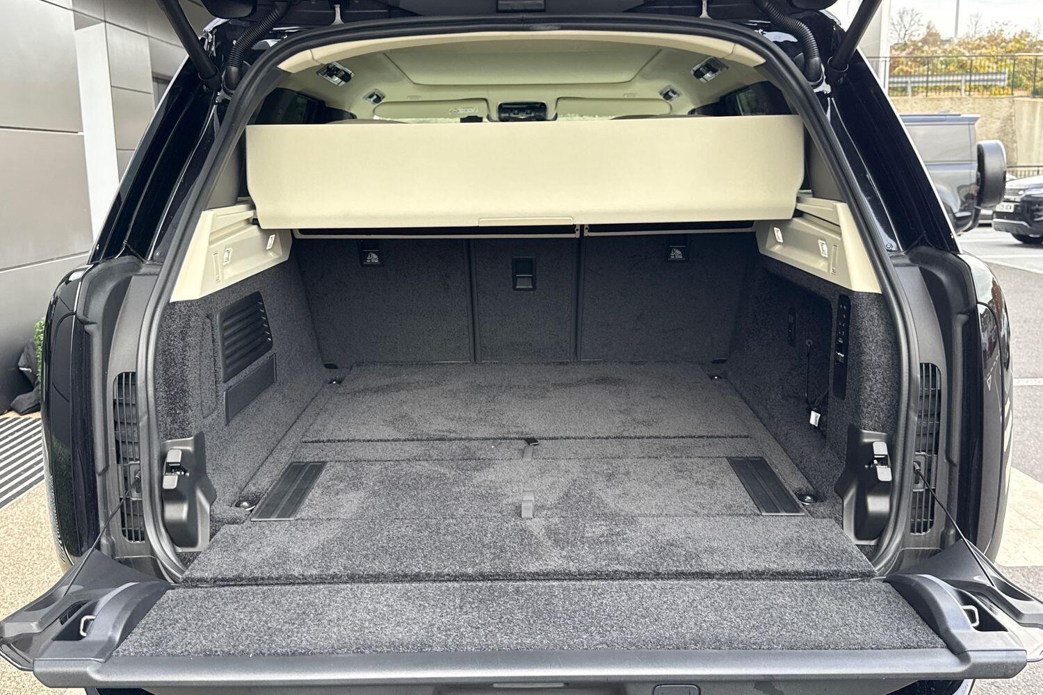 Used Land Rover Range Rover 2024 for sale - 76472130: Photo 52