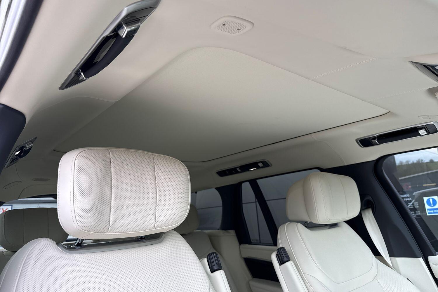 Used Land Rover Range Rover 2024 for sale - 76472130: Photo 8