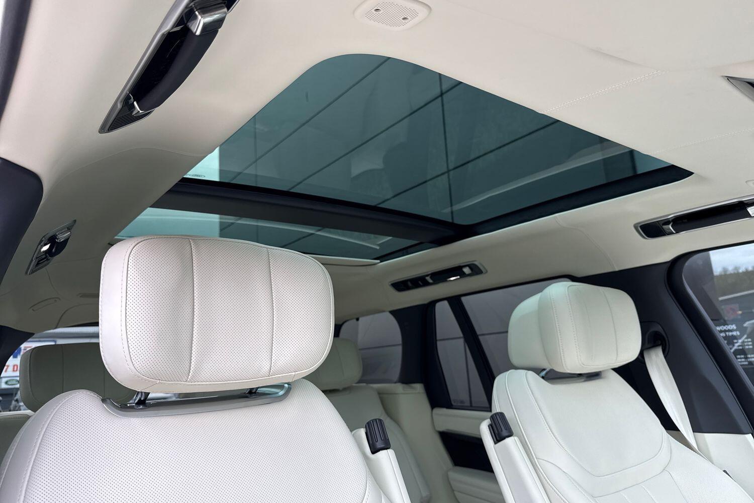 Used Land Rover Range Rover 2024 for sale - 76472130: Photo 9