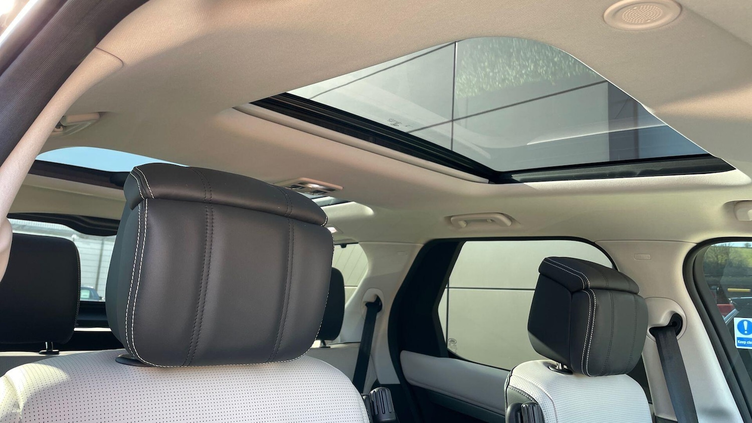 Used Land Rover Discovery 2025 for sale - 76371220: Photo 13