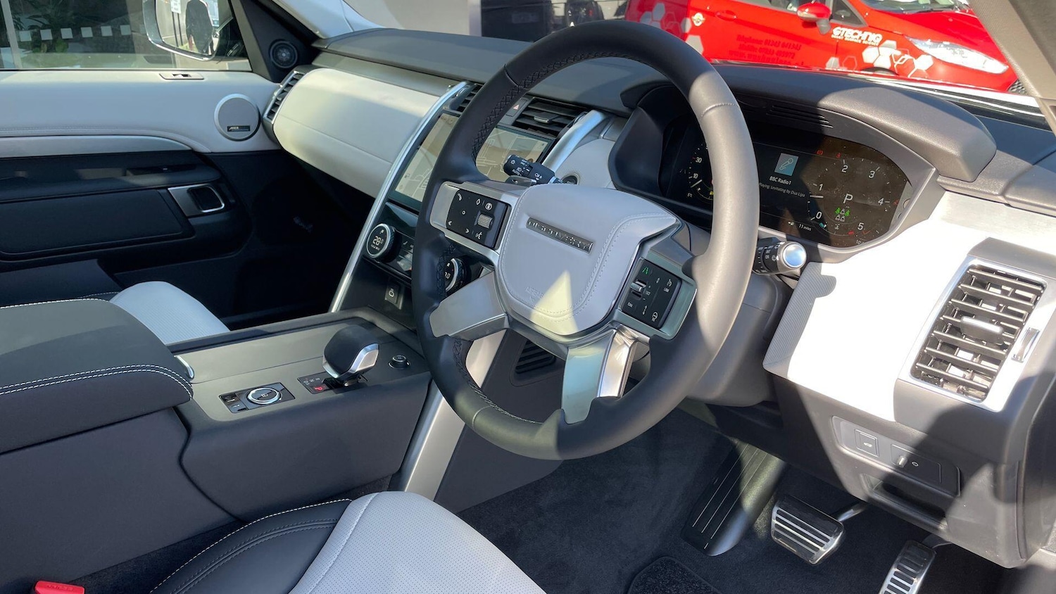 Used Land Rover Discovery 2025 for sale - 76371220: Photo 46