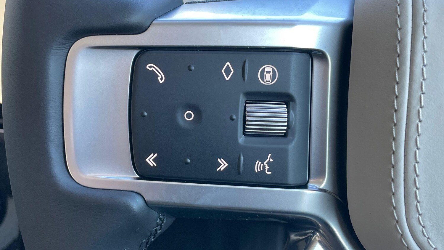 Used Land Rover Discovery 2025 for sale - 76371220: Photo 68