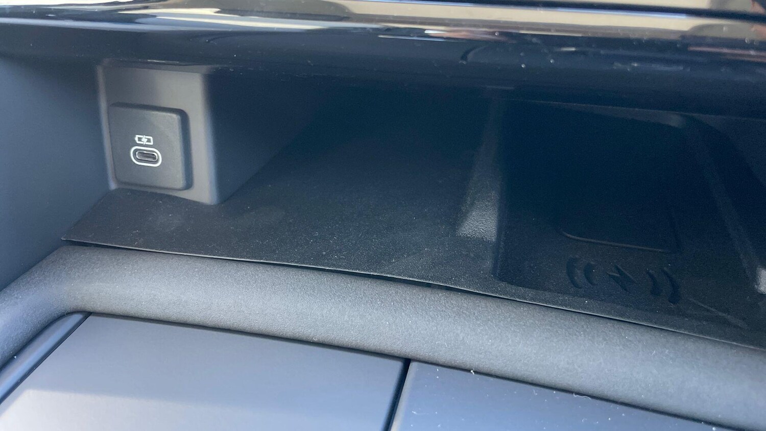 Used Land Rover Discovery 2025 for sale - 76371220: Photo 88