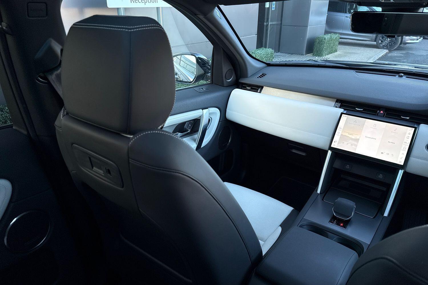 Used Land Rover Discovery Sport for sale - 76714289: Photo 44