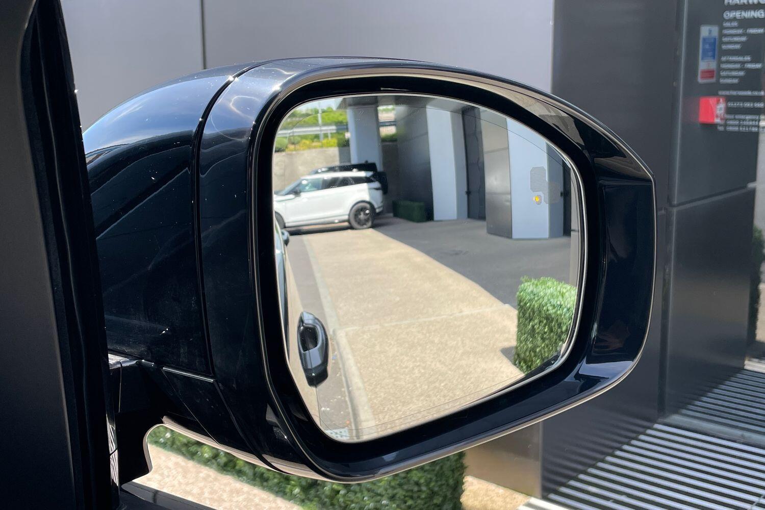 Used Land Rover Discovery 2025 for sale - 77202656: Photo 12