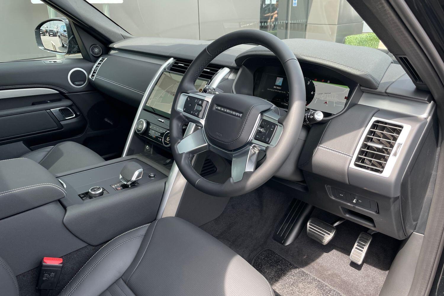 Used Land Rover Discovery 2025 for sale - 77202656: Photo 16