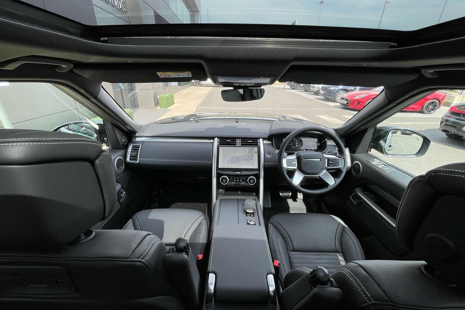 Used Land Rover Discovery 2025 for sale - 77202656: Photo 3