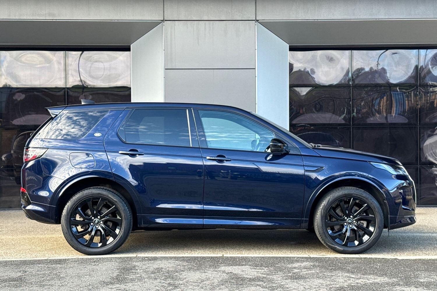 Used Land Rover Discovery Sport 2022 for sale - 77440879: Photo 2