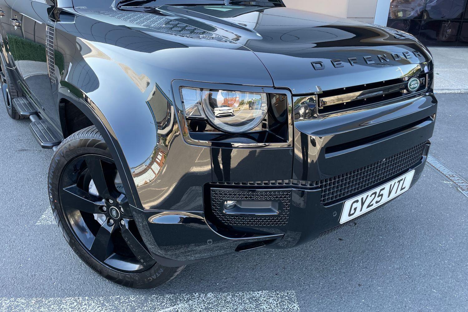 Used Land Rover Defender 2025 for sale - 76657010: Photo 21