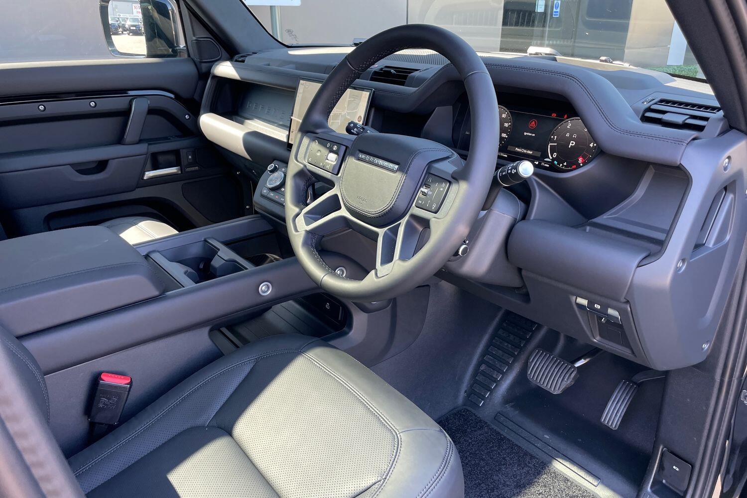 Used Land Rover Defender 2025 for sale - 76657010: Photo 23