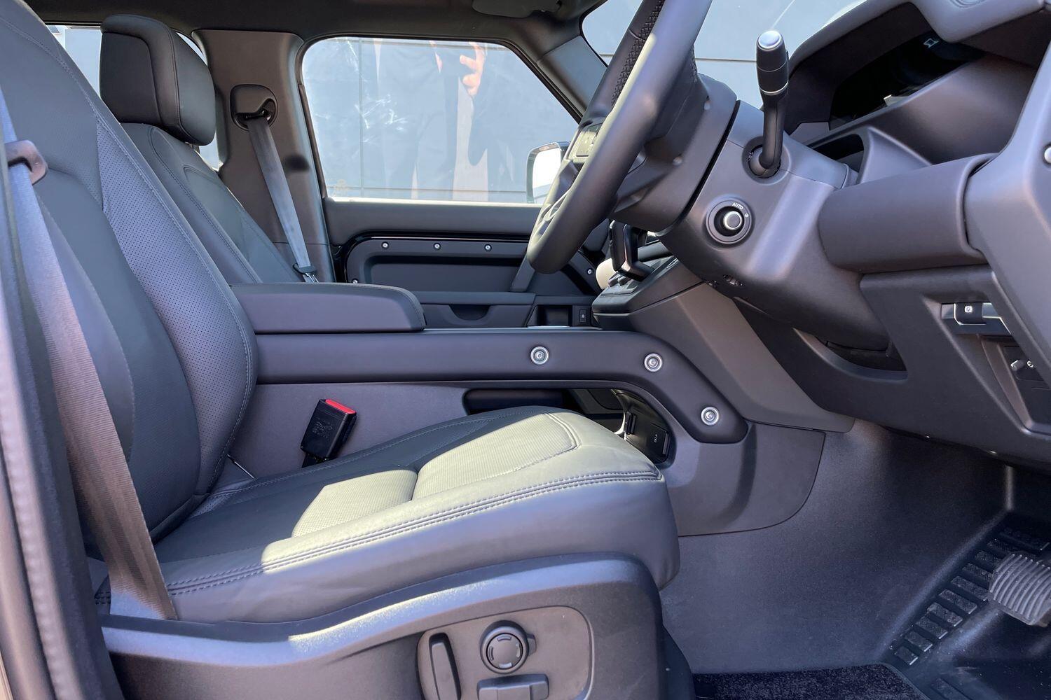 Used Land Rover Defender 2025 for sale - 76657010: Photo 24