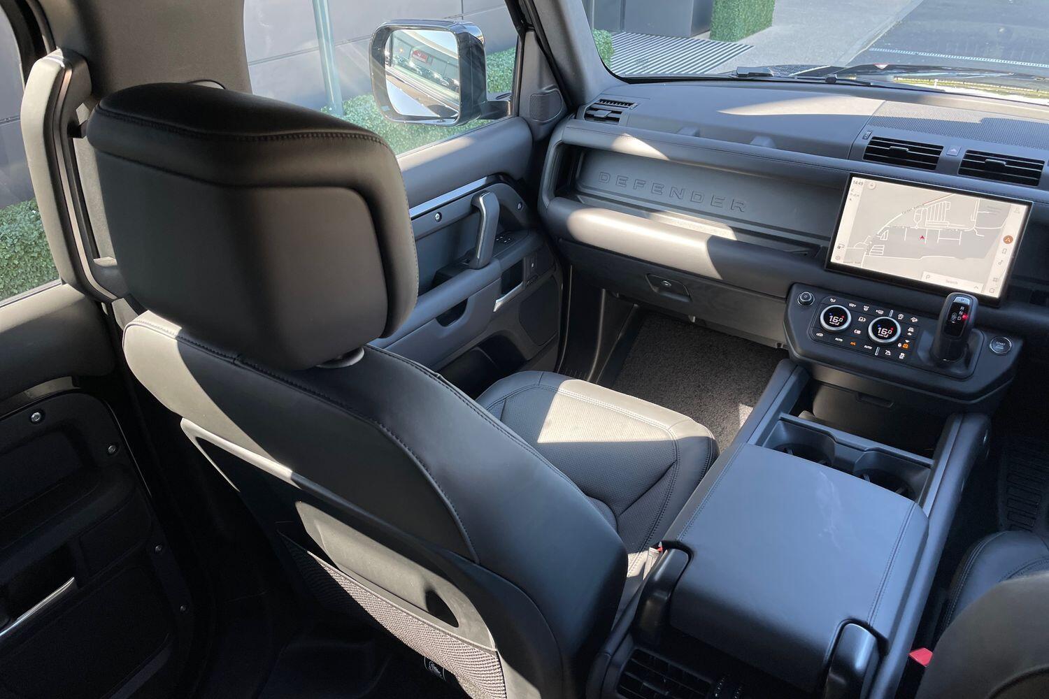 Used Land Rover Defender 2025 for sale - 76657010: Photo 44