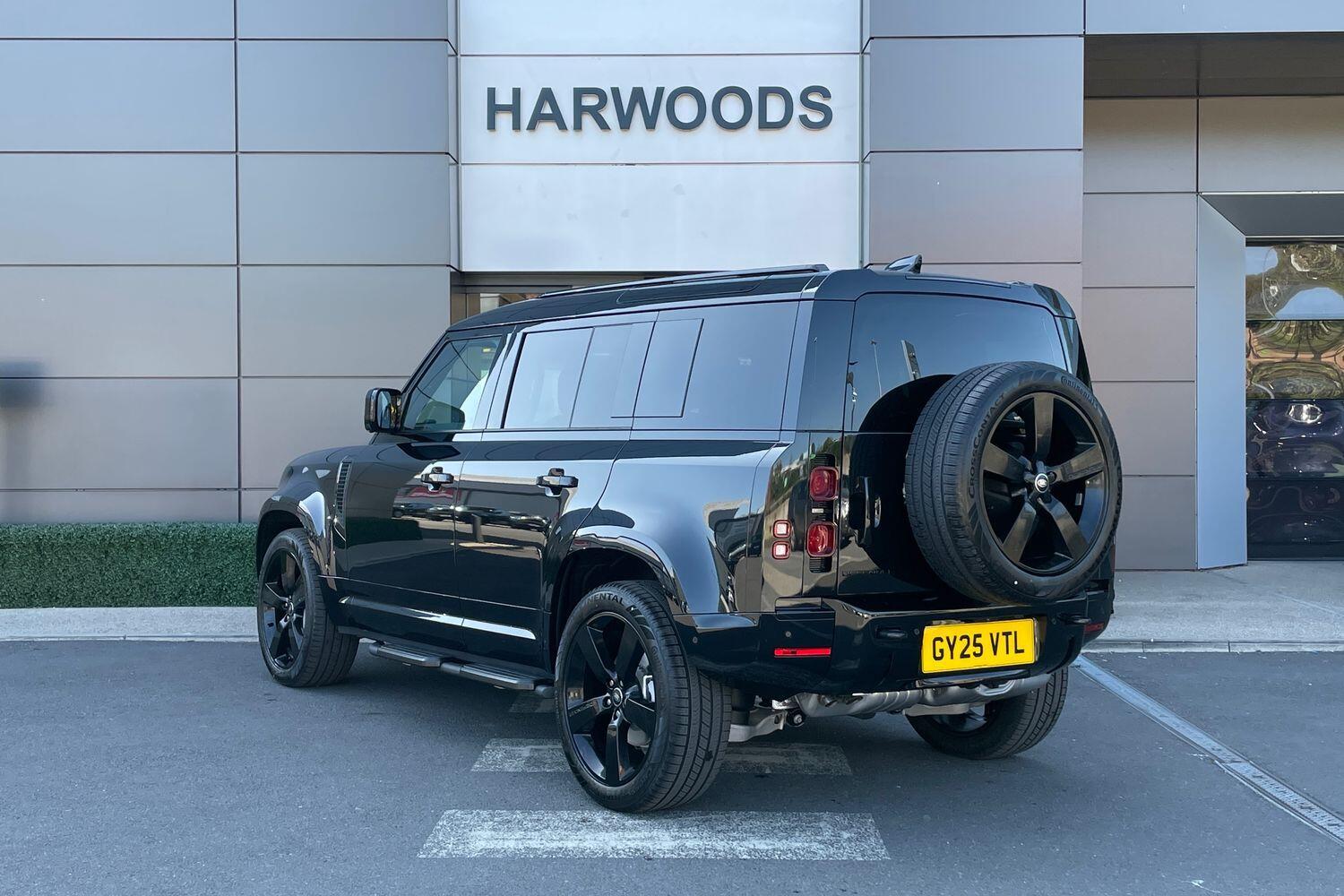 Used Land Rover Defender 2025 for sale - 76657010: Photo 9