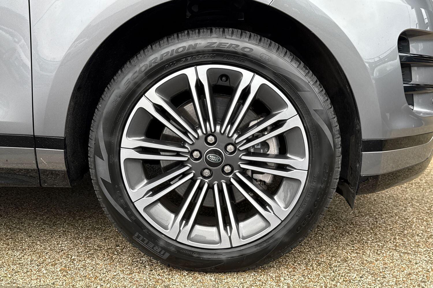 Used Land Rover Range Rover Evoque 2025 for sale - 77291836: Photo 15