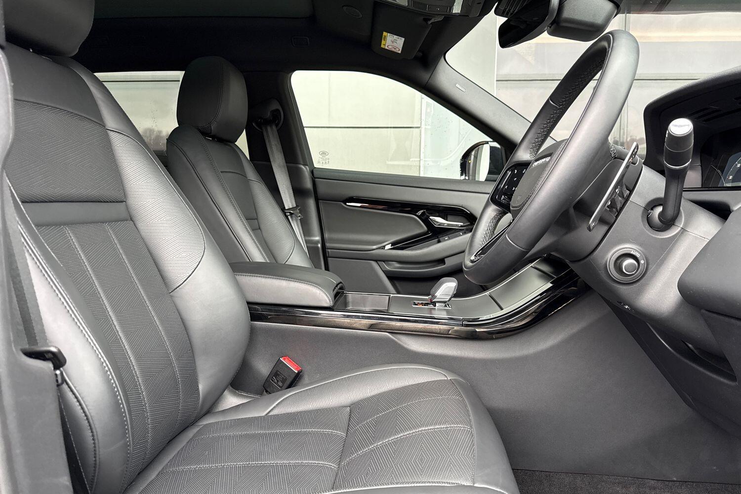 Used Land Rover Range Rover Evoque 2025 for sale - 77291836: Photo 17