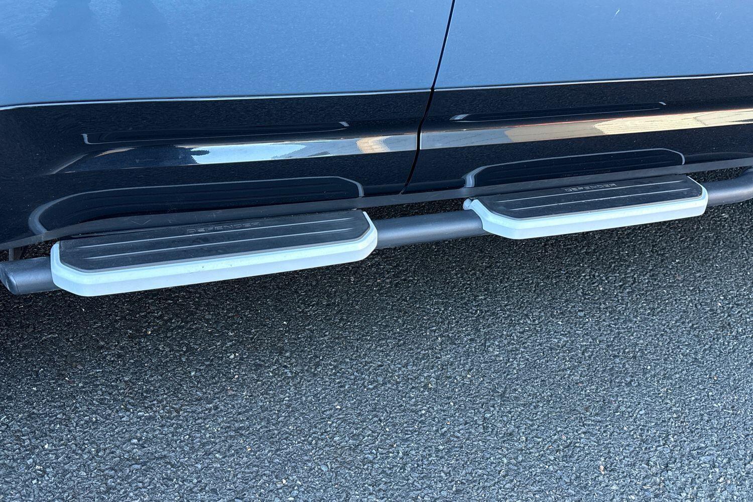 Used Land Rover Defender 2021 for sale - 77440882: Photo 12