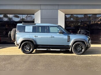 Used Land Rover Defender 110 2021 for sale - 77440882: Photo