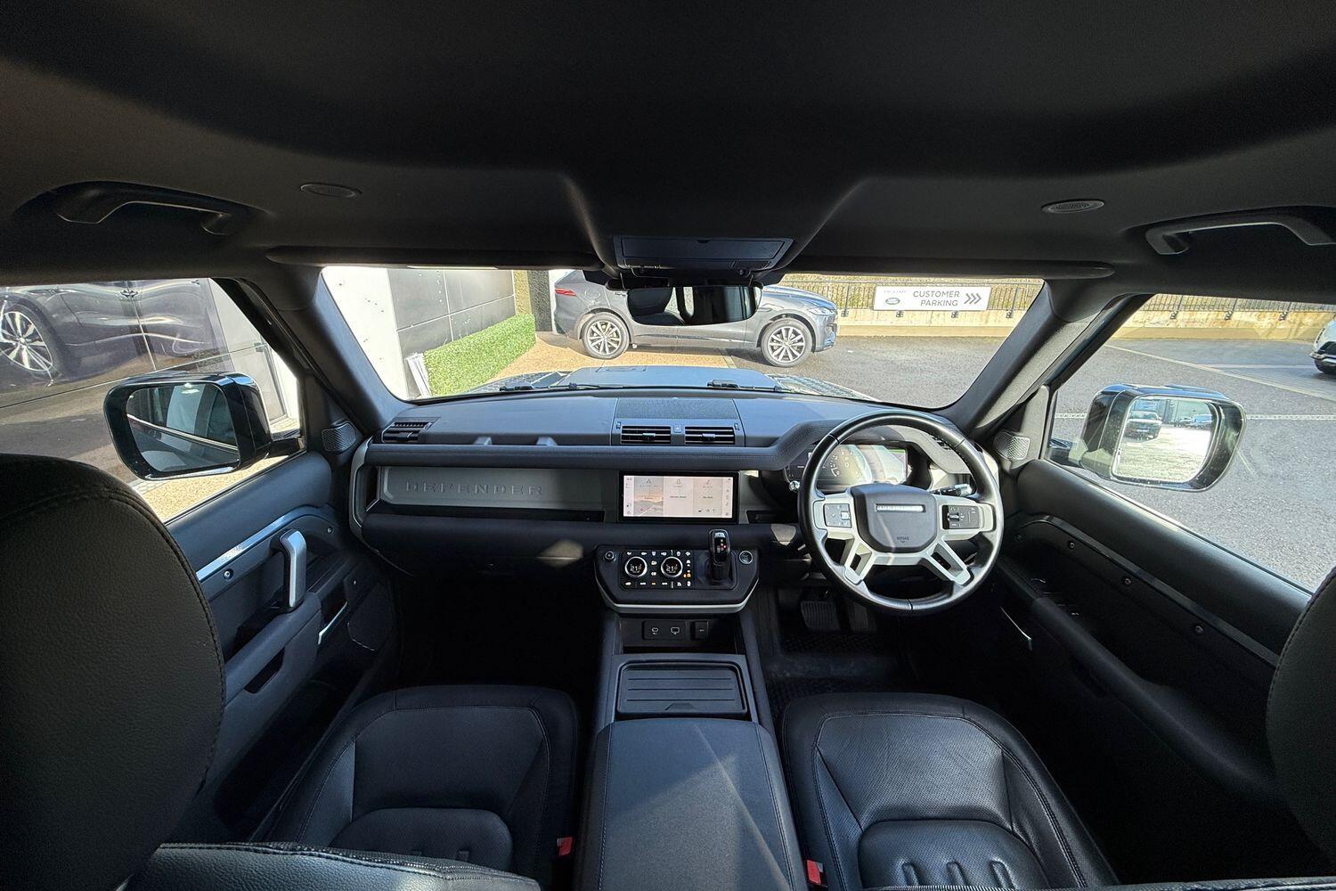 Used Land Rover Defender 2021 for sale - 77440882: Photo 3