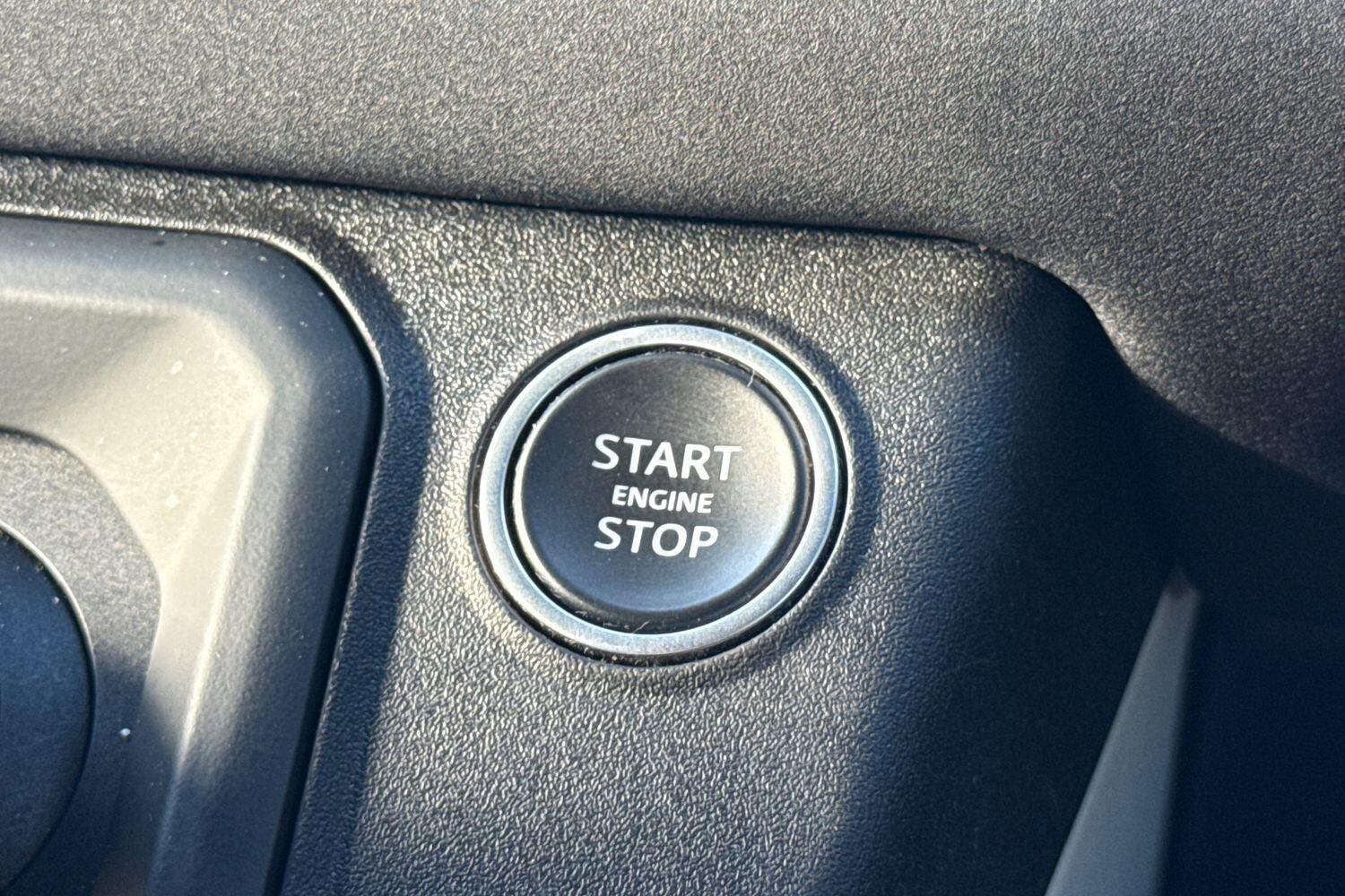 Used Land Rover Defender 2021 for sale - 77440882: Photo 30