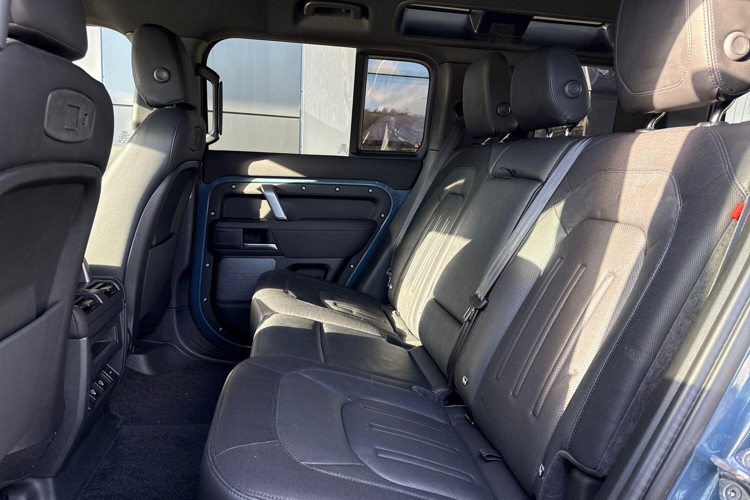 Used Land Rover Defender 2021 for sale - 77440882: Photo 38