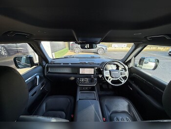 Used Land Rover Defender 110 2021 for sale - 77440882: Photo