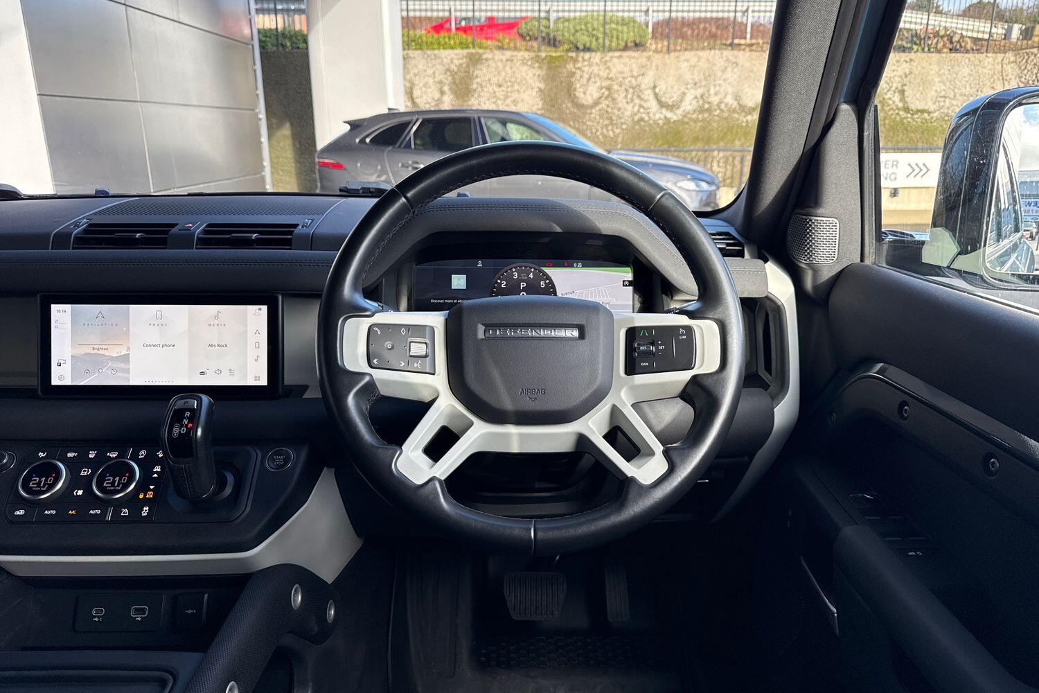 Used Land Rover Defender 2021 for sale - 77440882: Photo 42