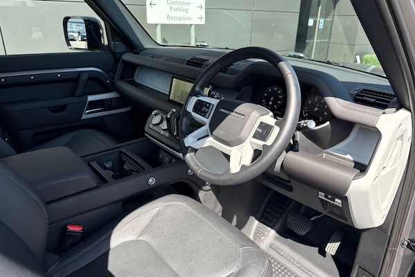 Used Land Rover Defender 90 2024 for sale - 75720791: Photo 16