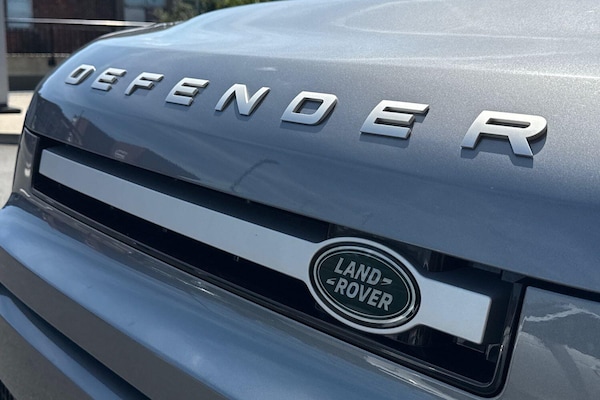 Used Land Rover Defender 90 2024 for sale - 75720791: Photo 28