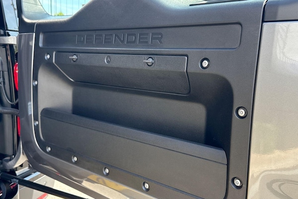 Used Land Rover Defender 90 2024 for sale - 75720791: Photo 33