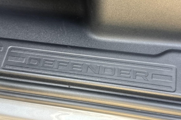 Used Land Rover Defender 90 2024 for sale - 75720791: Photo 59