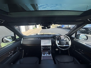 Used Land Rover Range Rover 2023 for sale - 76423003: Photo