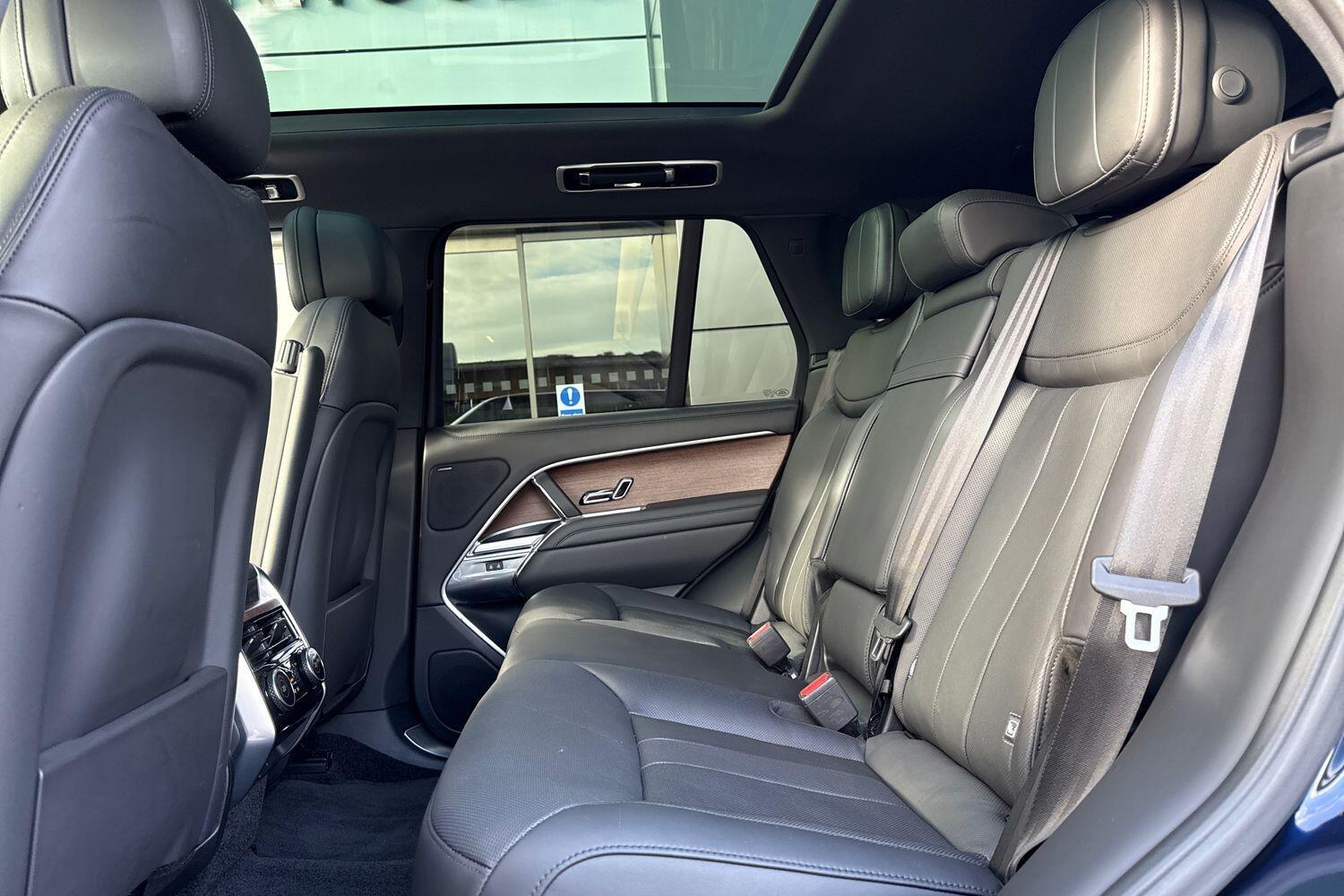 Used Land Rover Range Rover 2023 for sale - 76423003: Photo 51