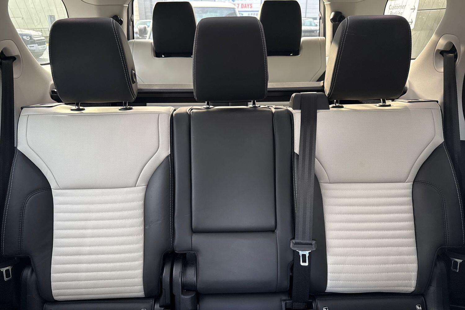 Used Land Rover Discovery 2025 for sale - 76742983: Photo 40