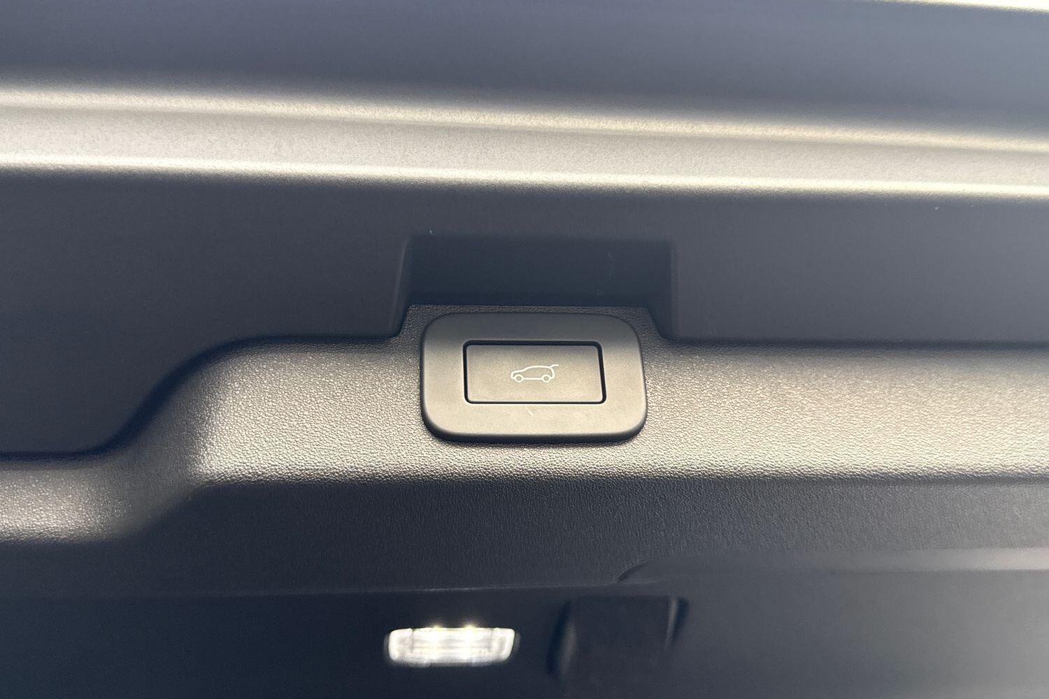 Used Land Rover Discovery 2025 for sale - 76742983: Photo 48