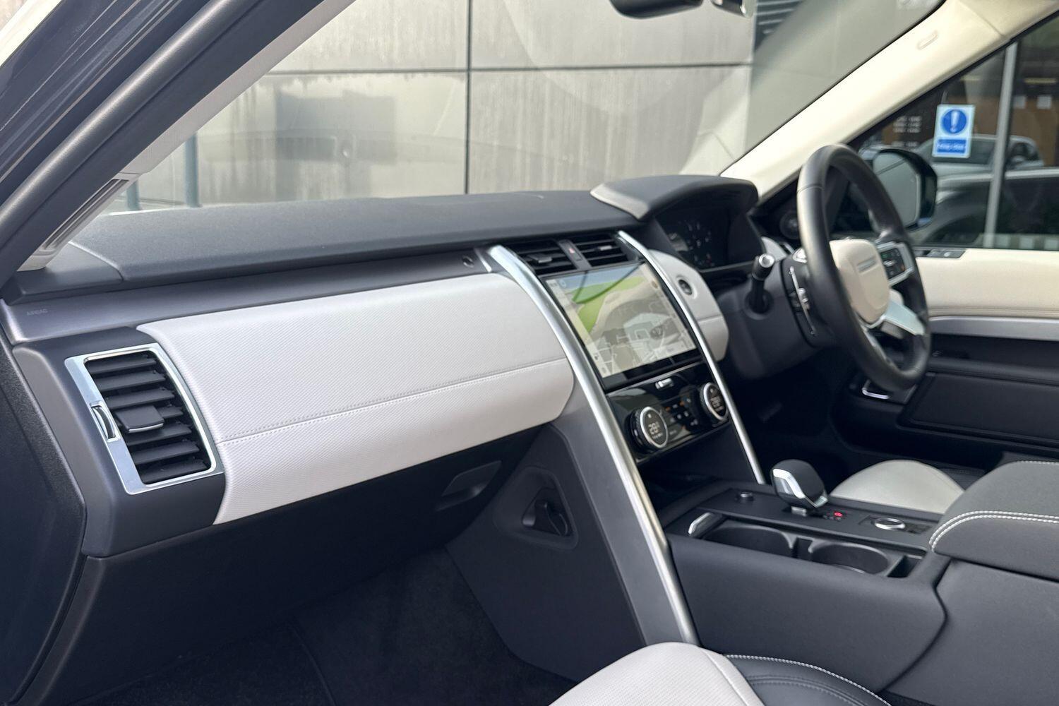 Used Land Rover Discovery 2025 for sale - 76742983: Photo 52