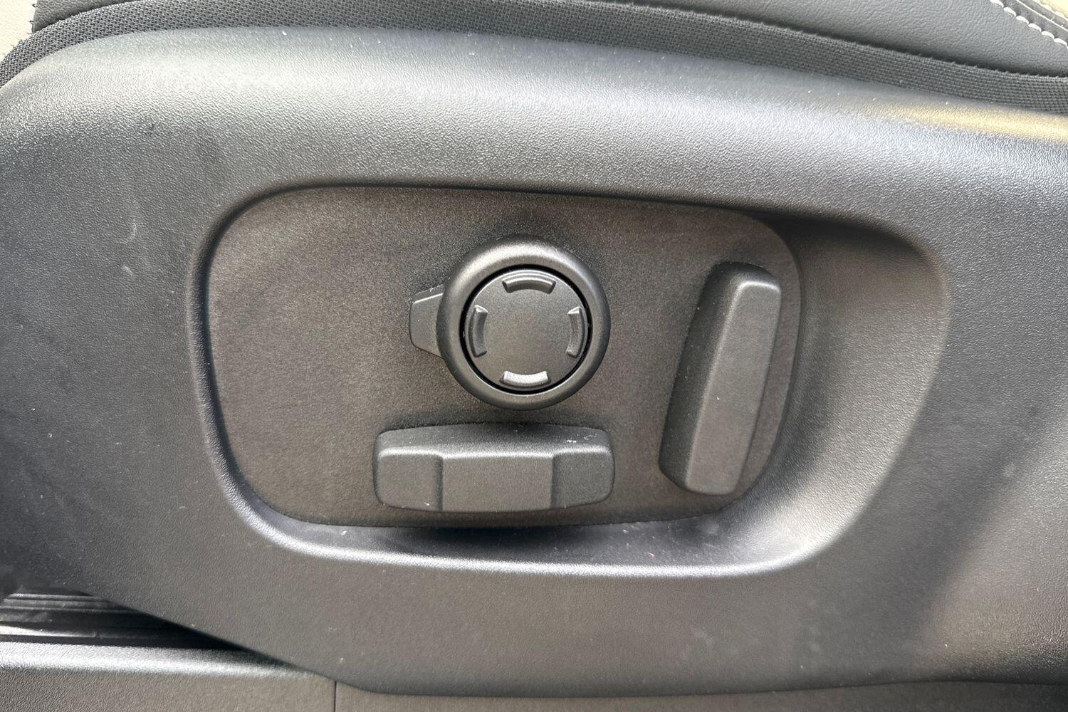 Used Land Rover Discovery 2025 for sale - 76742983: Photo 54