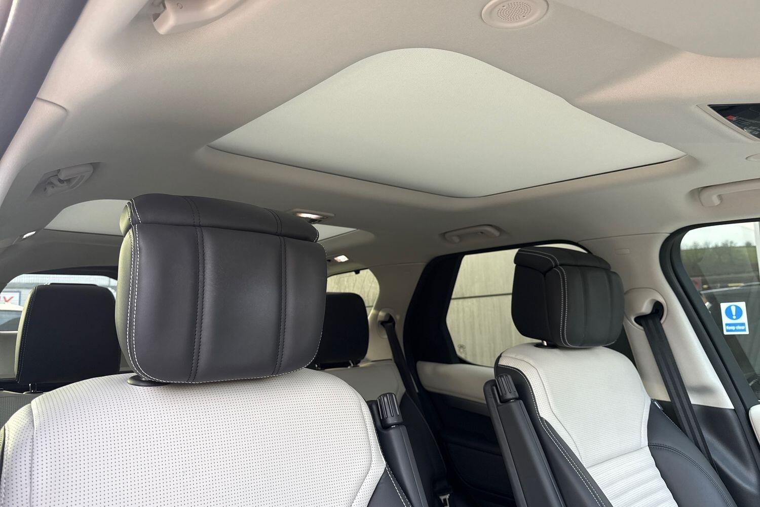 Used Land Rover Discovery 2025 for sale - 76742983: Photo 8