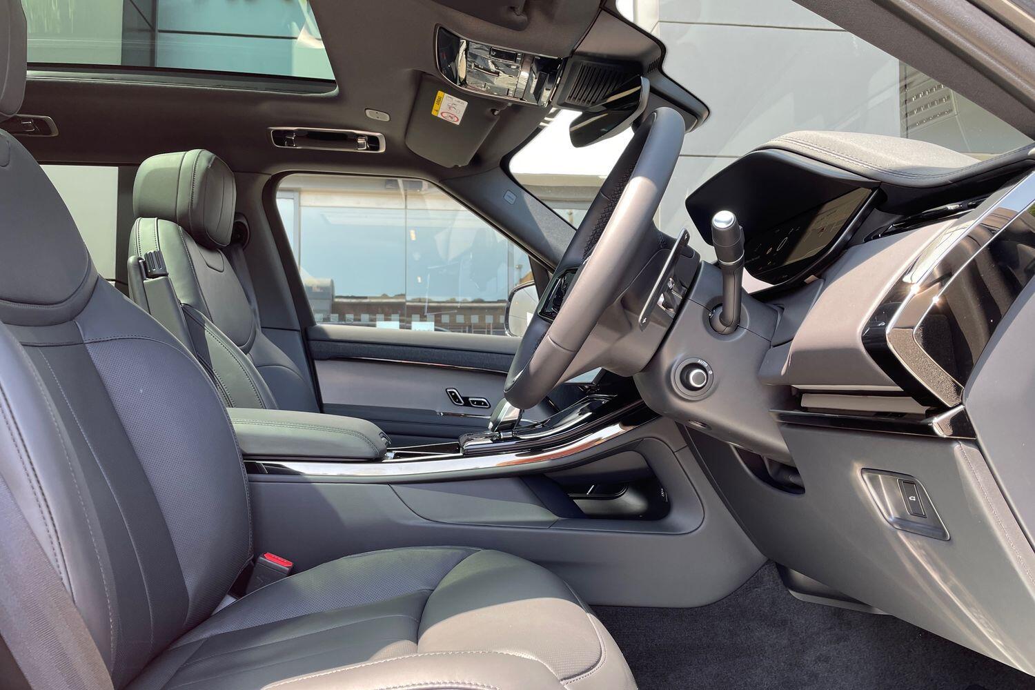 Used Land Rover Range Rover Sport 2025 for sale - 76688714: Photo 17