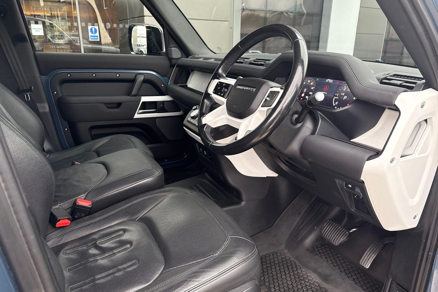 Used Land Rover Defender 110 2021 for sale - 76260284: Photo 18