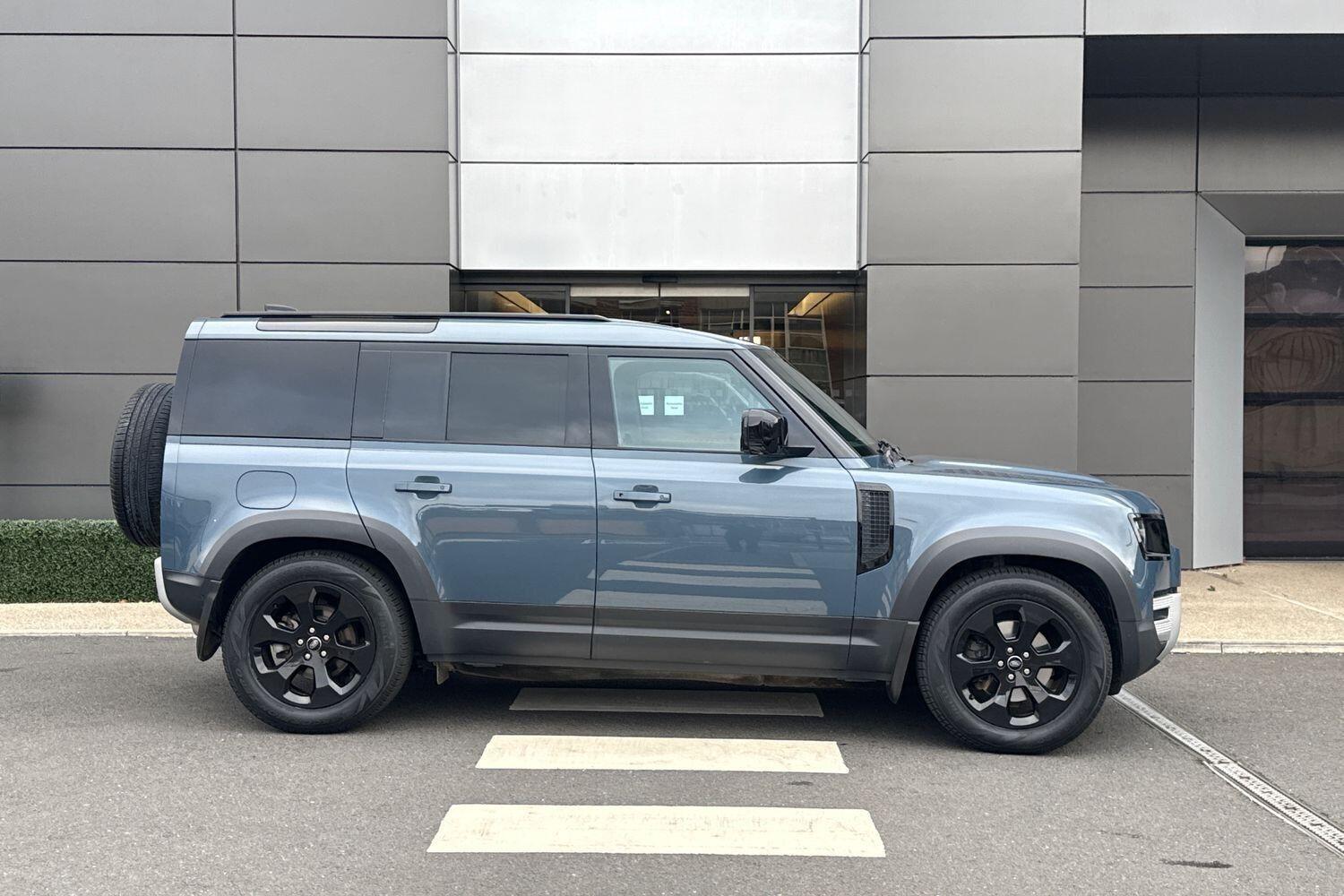 Used Land Rover Defender 110 2021 for sale - 76260284: Photo 2