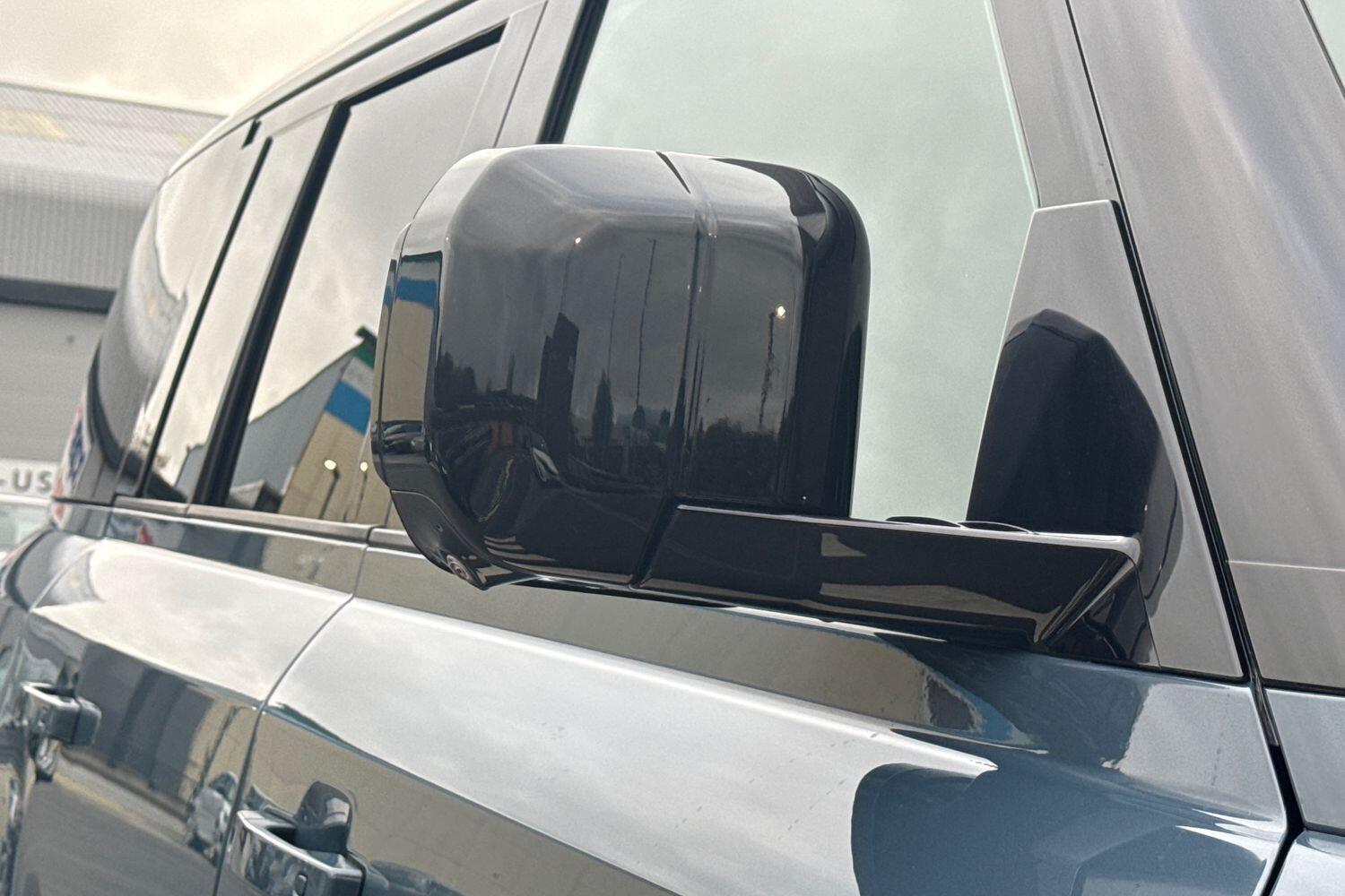 Used Land Rover Defender 110 2021 for sale - 76260284: Photo 30