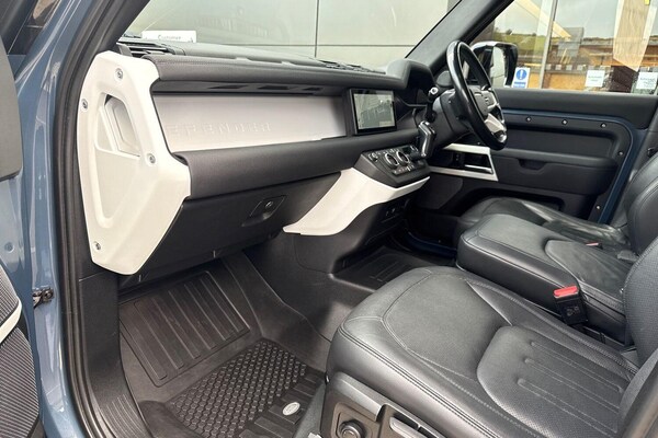 Used Land Rover Defender 110 2021 for sale - 76260284: Photo 36
