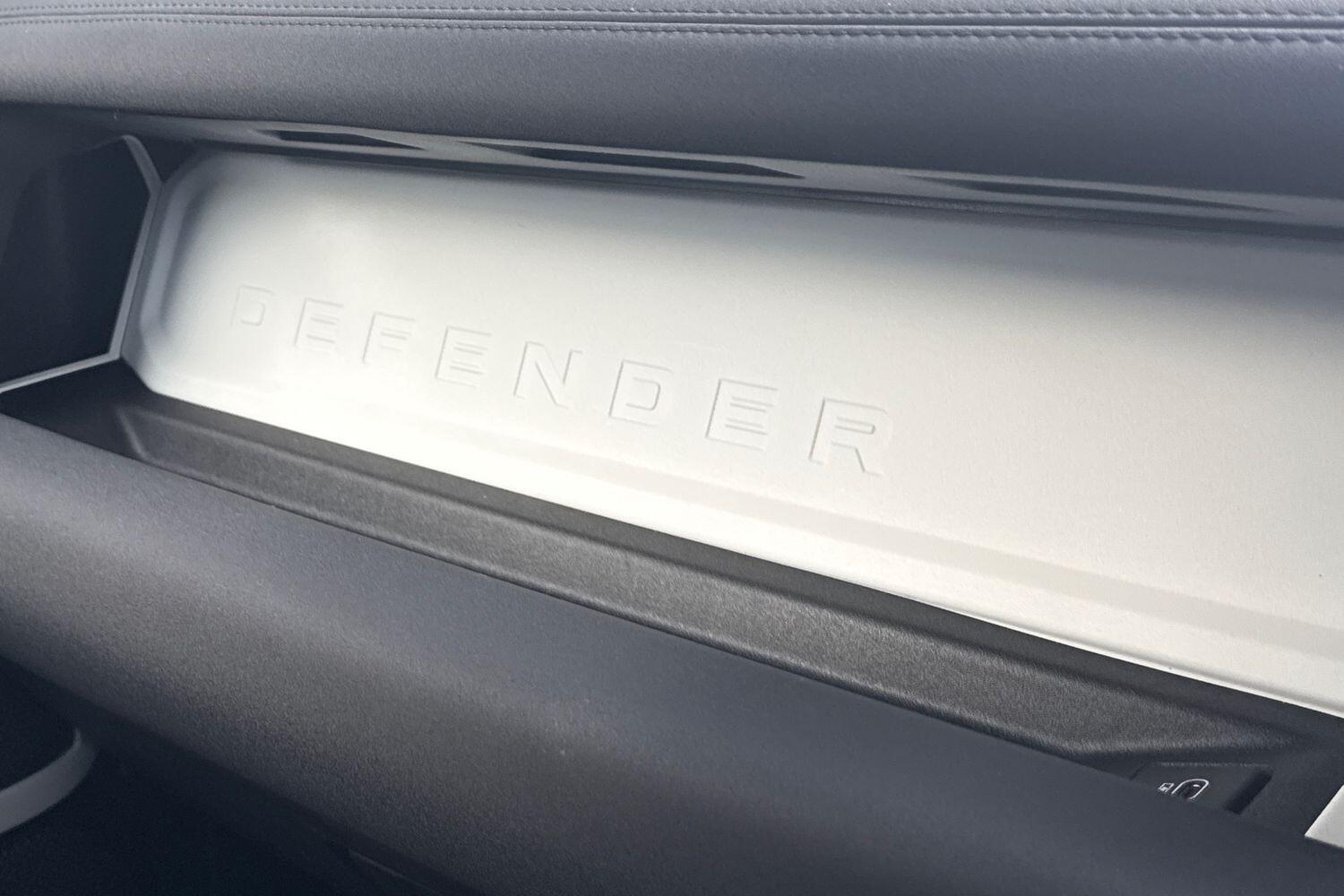 Used Land Rover Defender 110 2021 for sale - 76260284: Photo 40