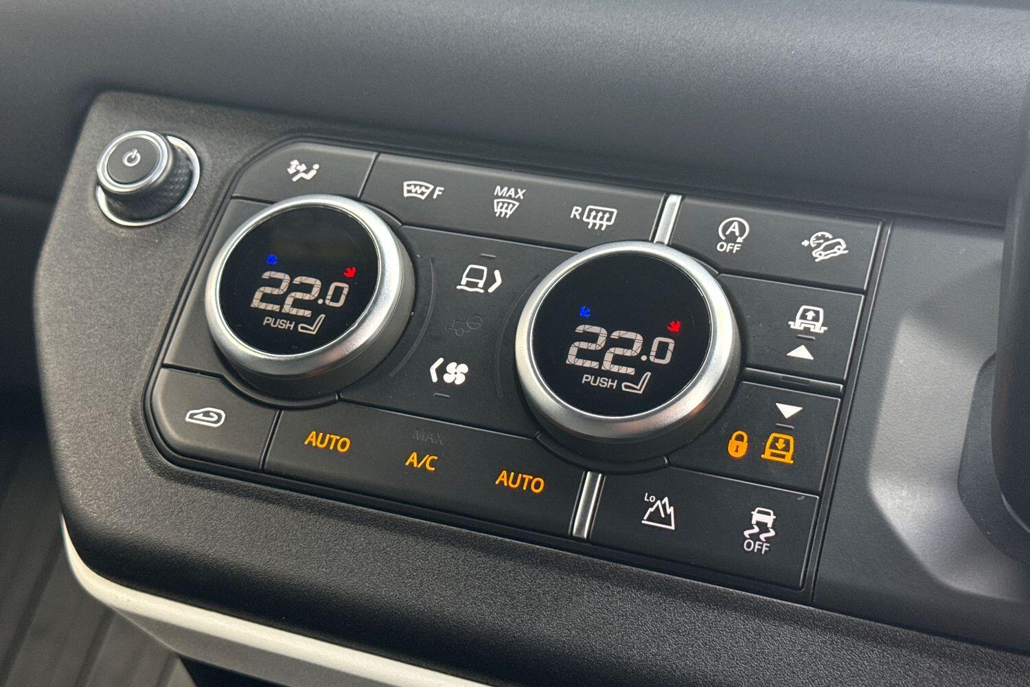 Used Land Rover Defender 110 2021 for sale - 76260284: Photo 46