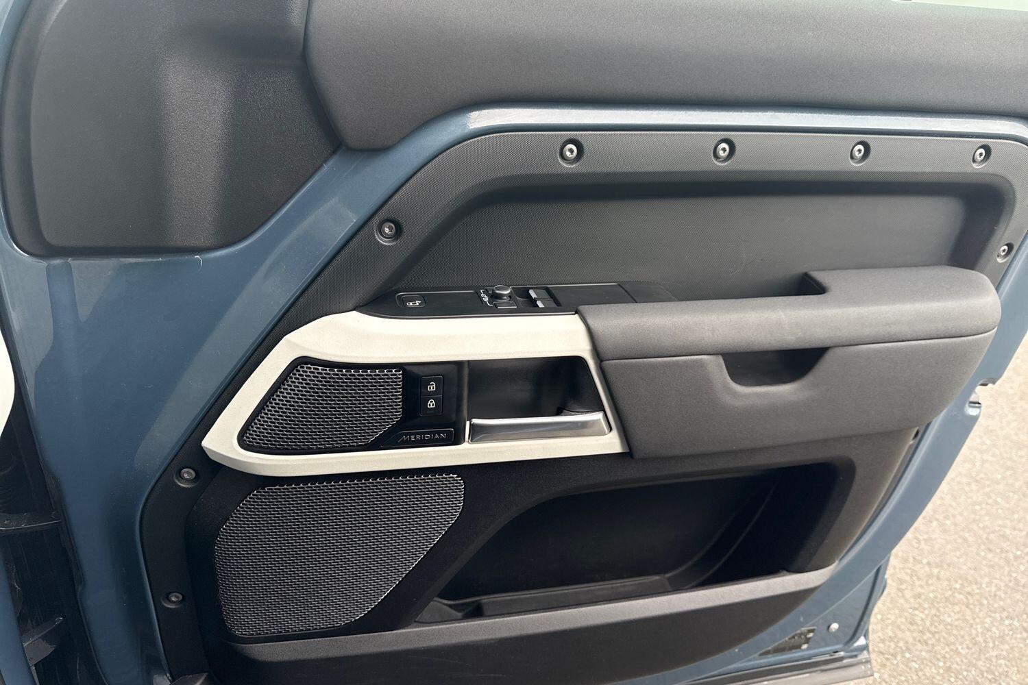 Used Land Rover Defender 110 2021 for sale - 76260284: Photo 47