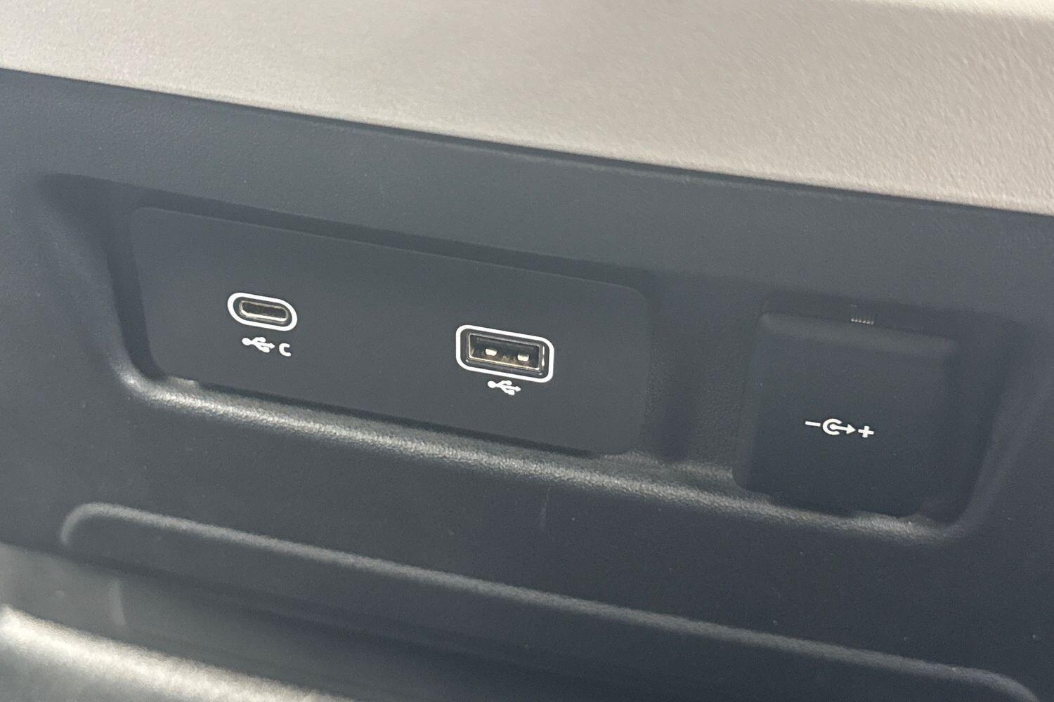 Used Land Rover Defender 110 2021 for sale - 76260284: Photo 53